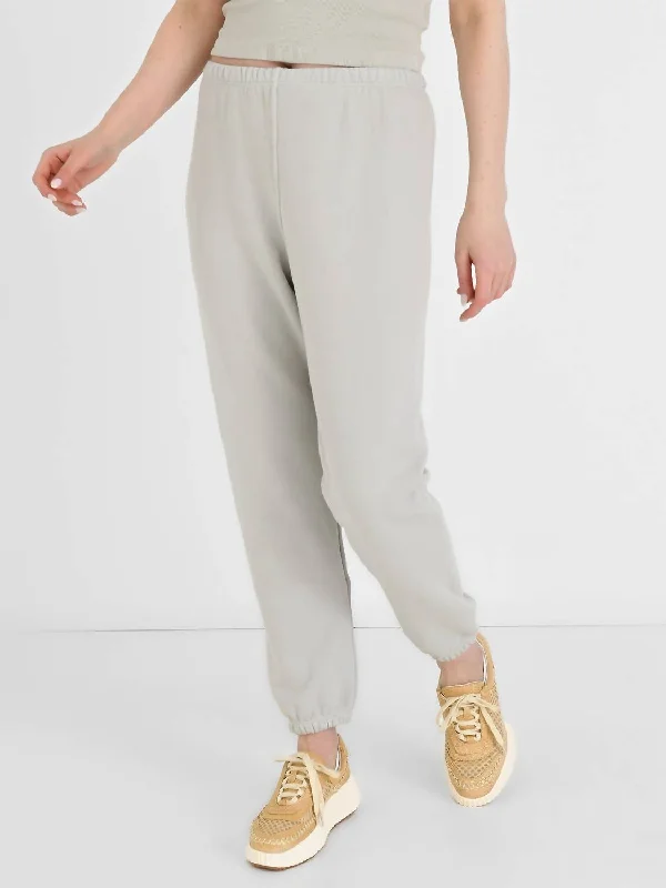 Women's Activewear Outfit Fashion Deal Stevie Fleece Sweatpant In Chalk